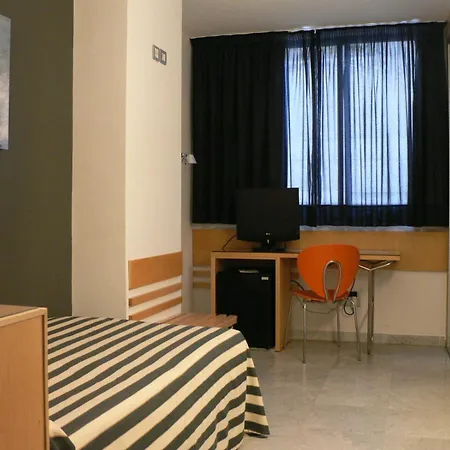 Hotel Nautico 2*