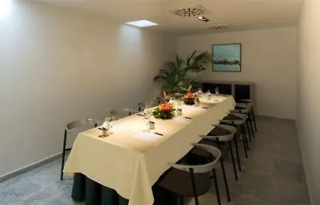 ナウティコ サンタクルスデテネリフェ